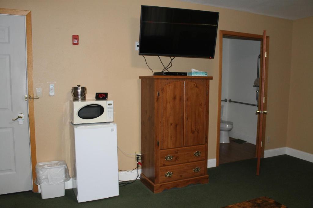 Country Inn - image 5