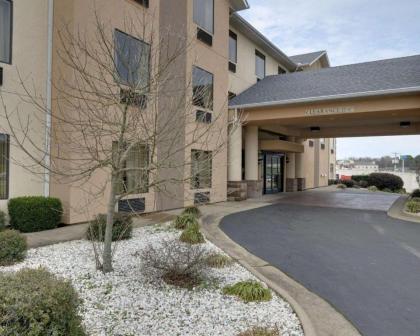 Quality Inn  Suites malvern Arkansas