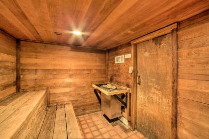 Renovated Mammoth Lakes Retreat with Private Balcony - image 4