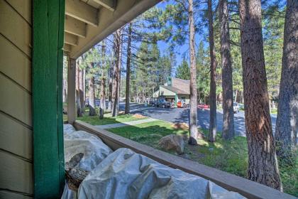 Mammoth Lakes Condo Walk to Shuttle and Village - image 3