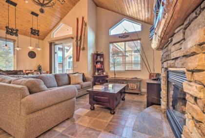 Mammoth Lakes Townhome - 10-Min Walk to Village! - image 5