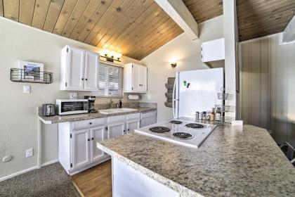 Mammoth Lakes Condo with Pool Less Than 5 Mi to Skiing! - image 10