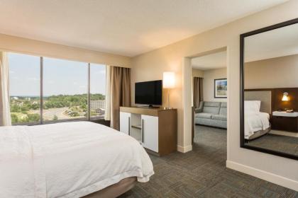 Hampton Inn Manassas - image 17