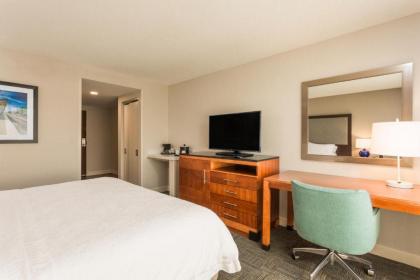 Hampton Inn Manassas - image 19