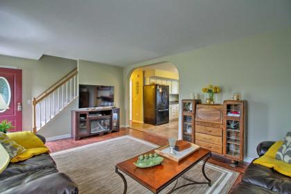 Spacious Home 8 Miles to Vermont Summer Festival! - image 14