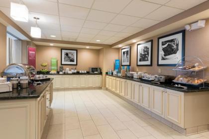 Hampton Inn & Suites Hartford-Manchester - image 16