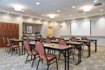 Hampton Inn & Suites Hartford-Manchester - image 9