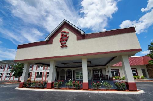 Red Roof Inn & Suites Manchester TN - main image