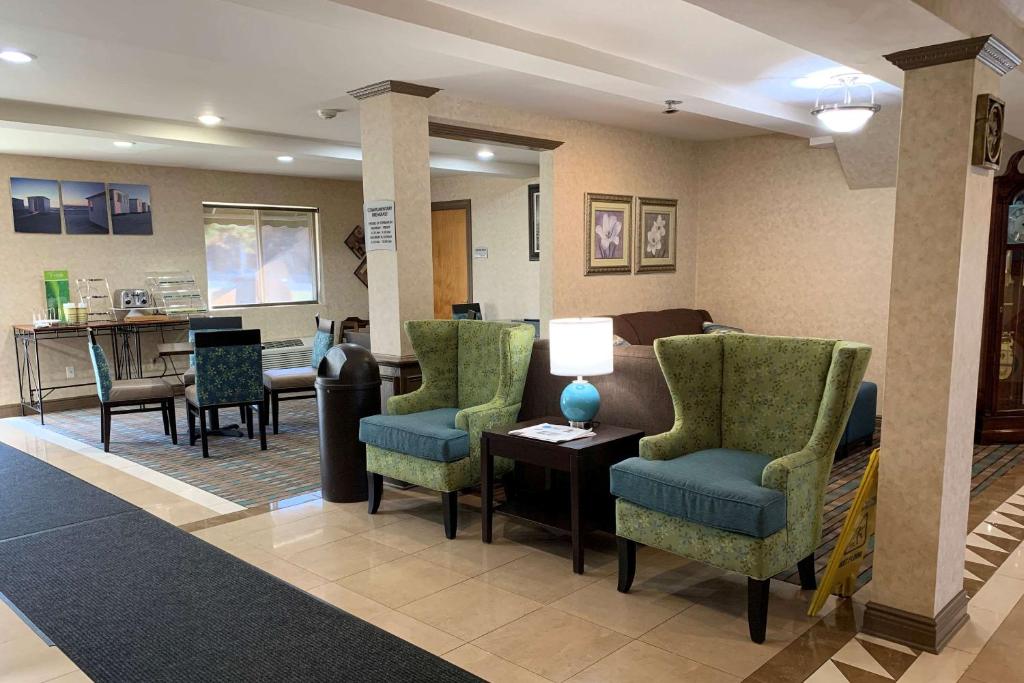 Quality Inn near Toms River Corporate Park - image 6