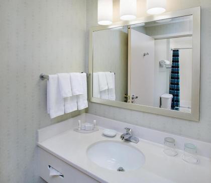 SpringHill Suites Manchester-Boston Regional Airport - image 12