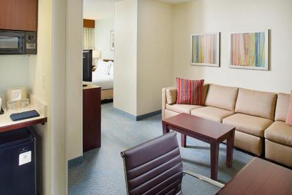 SpringHill Suites Manchester-Boston Regional Airport - image 2