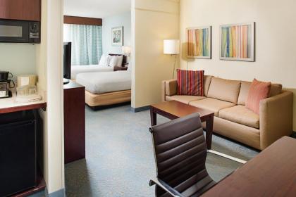 SpringHill Suites Manchester-Boston Regional Airport - image 3