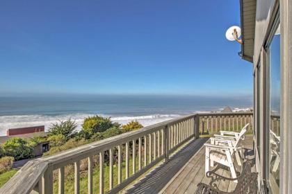 Sea Bs Irish Beach Getaway with Deck and Ocean View - image 12