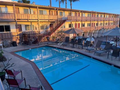 Inns in Manhattan Beach California