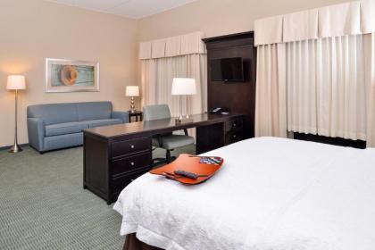 Hampton Inn & Suites Mount Joy/Lancaster West Pa - image 3