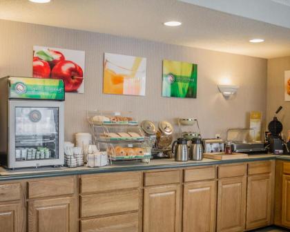 Quality Inn & Suites Manistique - image 2