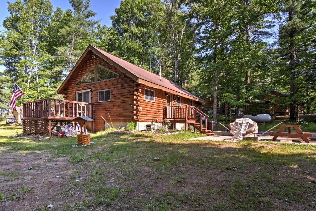 Thunder Cove Cabin Manistique Cabin with Lake View! - main image