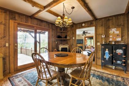 Stutts Creek Retreat - Quaint Cabin with Fire Pit! - image 8