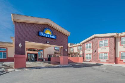 Days Inn by Wyndham Manitou Springs - image 10