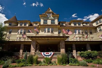 Cliff House at Pikes Peak - image 14