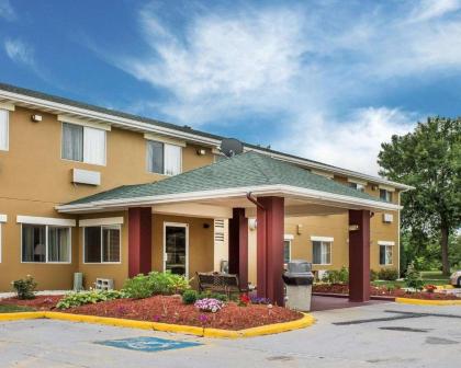 Quality Inn And Suites Manitowoc Wi