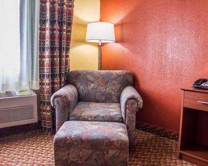 Quality Inn Manitowoc - image 14