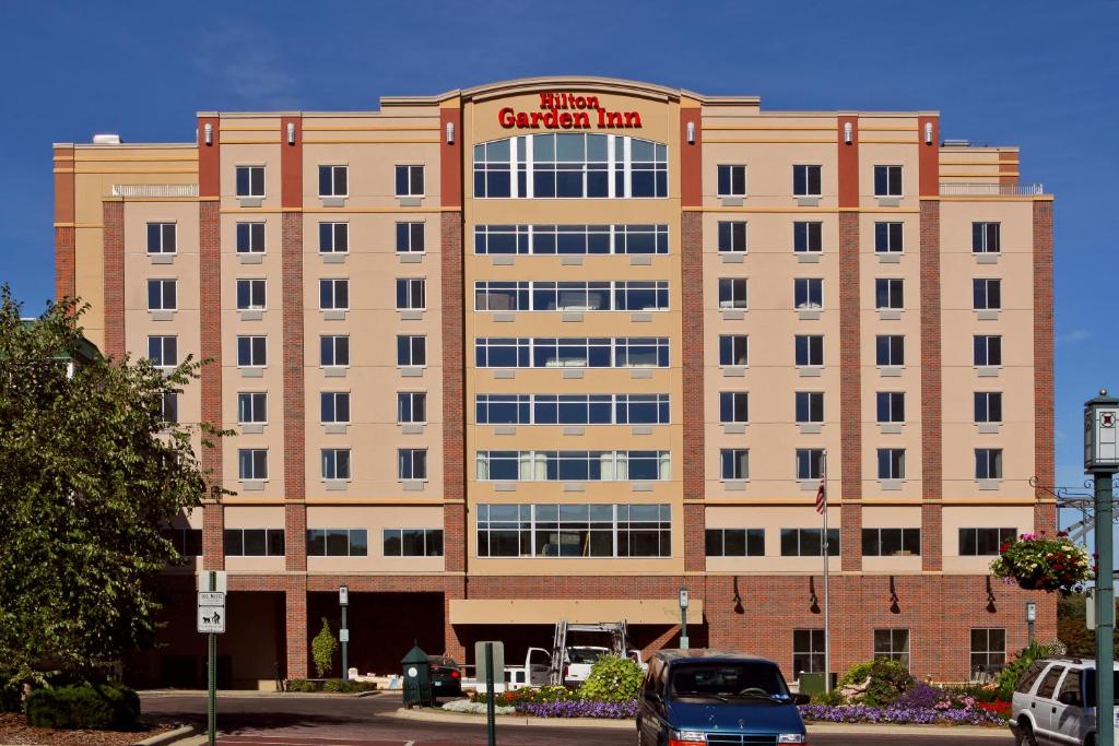 Hilton Garden Inn Mankato Downtown - main image