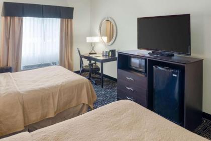 Quality Inn & Suites - image 15