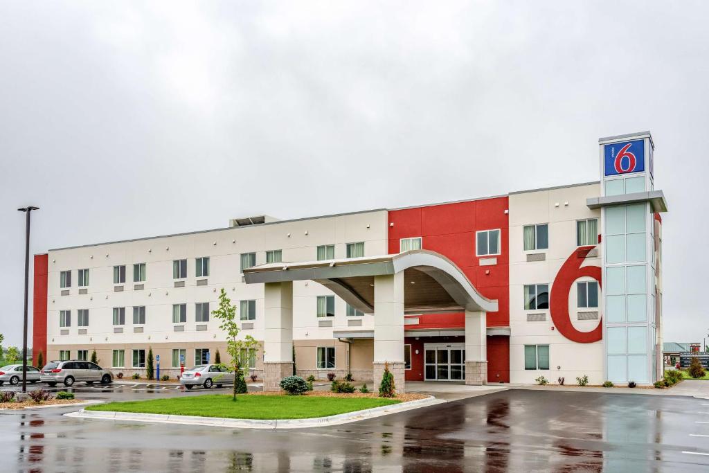 Motel 6-Mankato MN - main image