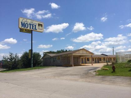 Lake Shore motel mannford