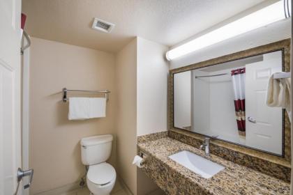 Red Roof Inn & Suites Austin East - Manor - image 11