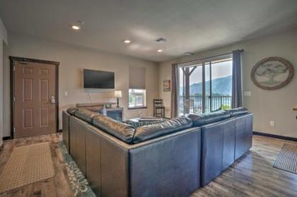 Cozy Manson Condo on Lake Chelan with Pool Access! - image 3