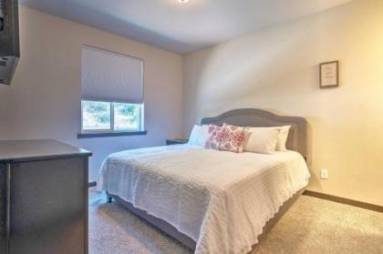 Cozy Manson Condo on Lake Chelan with Pool Access! - image 5