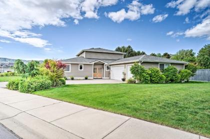 Lake Chelan Home Less Than 100 Yards to the Water! - image 14