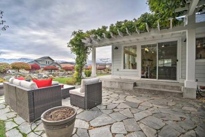 Family Home on Lake Chelan with mtn and Lake View