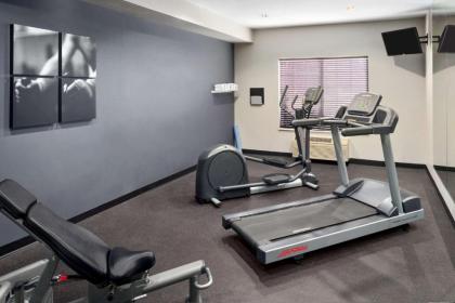 Country Inn & Suites by Radisson Manteno IL - image 15