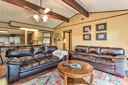 Updated Getaway on Toledo Bend with Pvt Boat Launch! - image 12