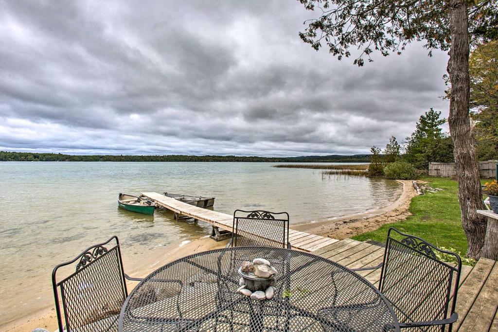 Charming Nautical Cottage on Little Traverse Lake! - image 3