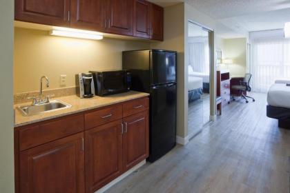 Holiday Inn Hotel & Suites Maple Grove Northwest Minneapolis-Arbor Lakes an IHG Hotel - image 16