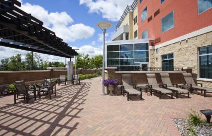 Courtyard Minneapolis Maple Grove Arbor Lakes - image 4