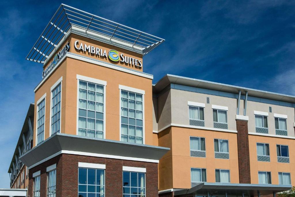 Cambria Hotel Minneapolis Maple Grove - main image