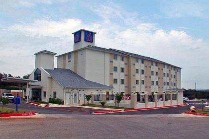 Motel 6-Marble Falls TX - image 15