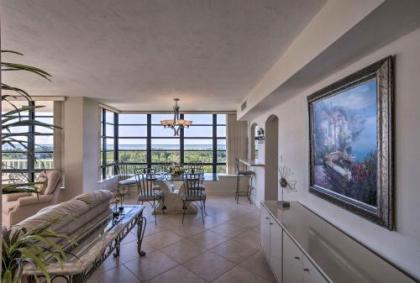 Luxe Getaway with Community Amenities Walk to Beach! - image 3