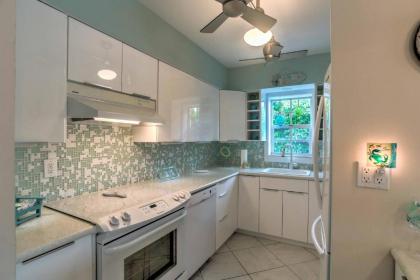 Sunset Suite Marco Island Condo with Dock and Pool! - image 18