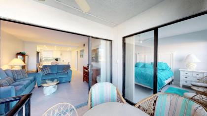 Renovated 2 Story 2 bed 2 bath Cabana Unit w/ On-Site Dolphin Tiki! - image 9