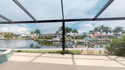 Updates!! Gorgeous Waterfront 3 Bed 2 Bath Home w/ Pool/Spa on Quiet Block!! - image 6