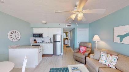 Recently Renovated Beachfront Gem in Paradise! - image 10