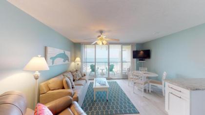 Recently Renovated Beachfront Gem in Paradise! - image 13