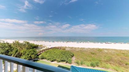 Recently Renovated Beachfront Gem in Paradise! - image 8