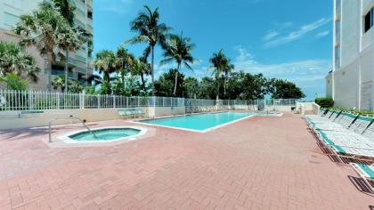 Recently Renovated Beachfront Gem in Paradise! - image 9